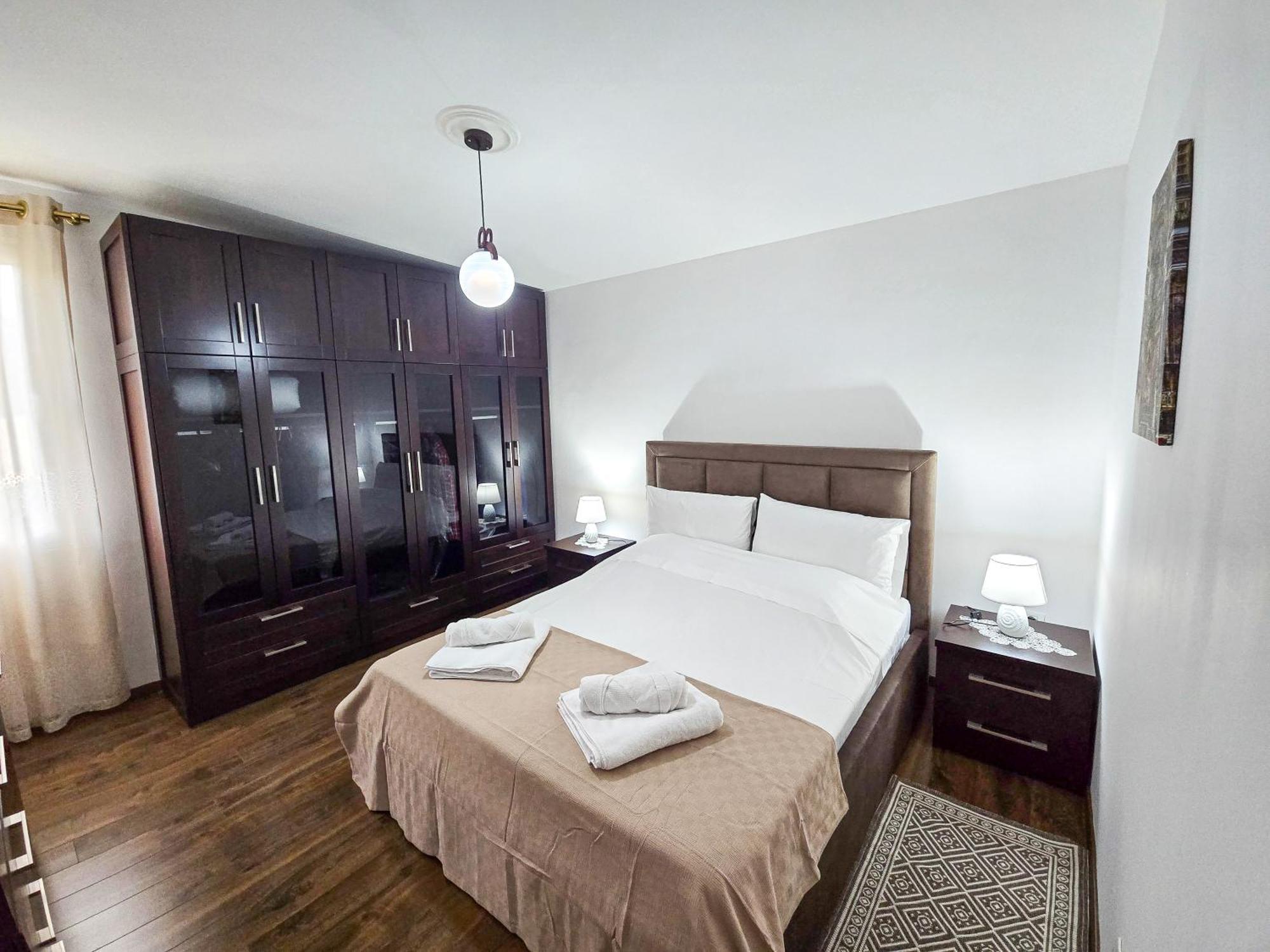 Lake Park 2Br Apartment Tirana Exterior foto